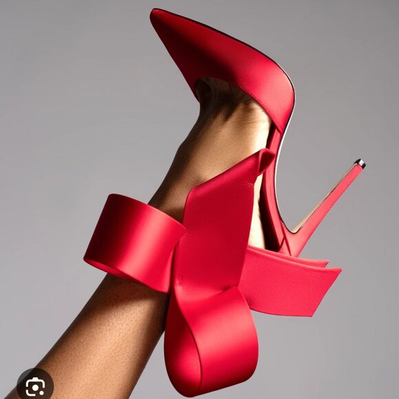 Aminah Red Bow Pumps "EUC" - Picture 16 of 16